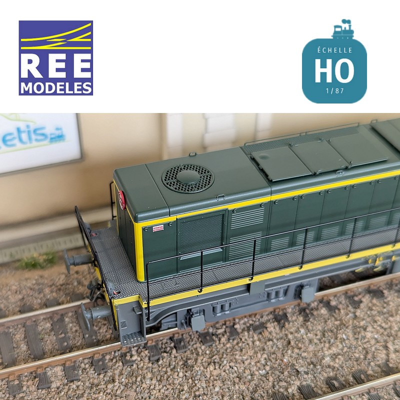 BB 63010 Diesel locomotive green/yellow SNCF Ep IV grey chassis Digital sound HO REE JM-014S - Maketis