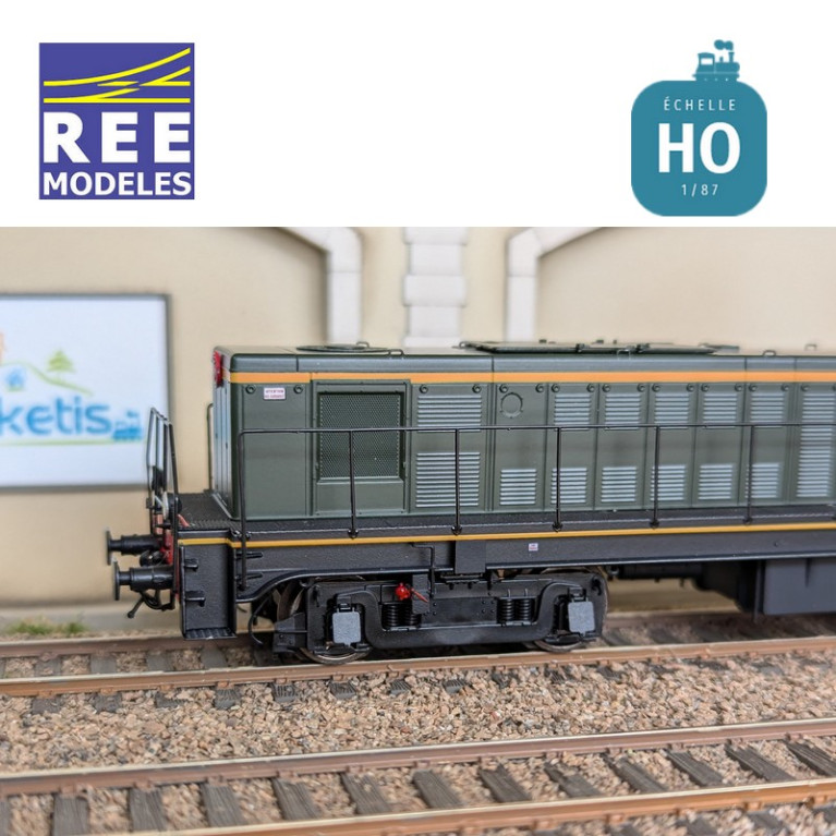 040 DE 04 Diesel locomotive Original livery South East region SNCF Ep III Analog HO REE JM-012 - Maketis