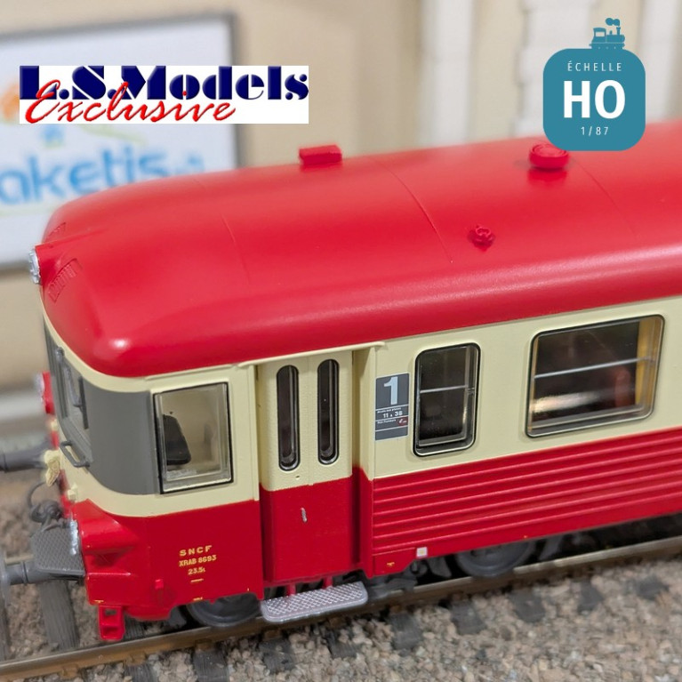 Diesel railcar EAD X4696 - XR8693 red cream deco 1976 Digital sound SNCF Ep V HO LS Models 10063S - Maketis